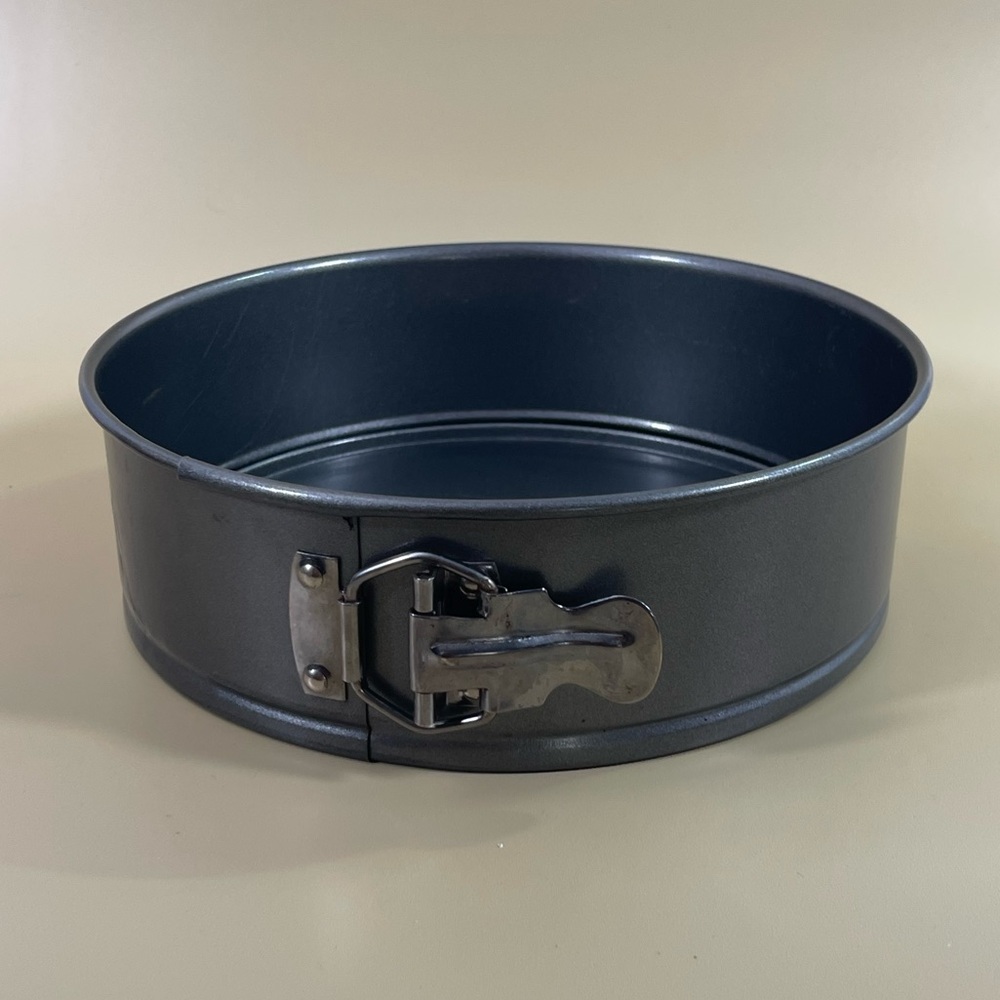 Springform Cheesecake Pan 9"x 3"